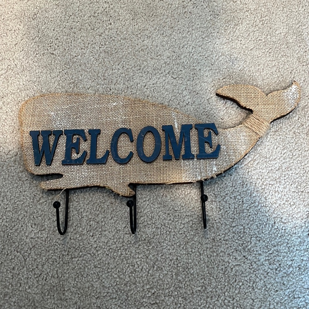 Wall hanger